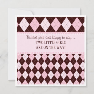 in het Baby shower van het Roze Argyle Twin Girl Kaart