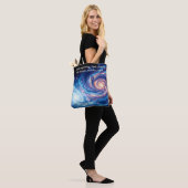 In het begin, God & Schepping Vers Tote Bag (Op model)