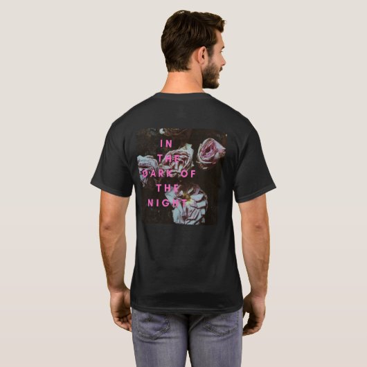 In het donker van de nacht rozen T-shirt (Achterkant volledig)