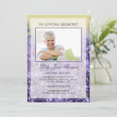 In het Geheugen van Elegant Lavender Funeral Photo Kaart (Staand voorkant)