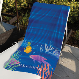 In het kader van de oceaankleurige Waterverf vis e Strandlaken