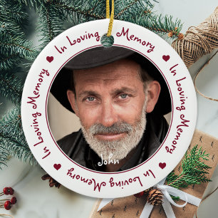 In het liefhebben van de Rode Kerstkerkfoto van he Keramisch Ornament