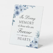 In het liefste geheugen van Boho Dusty Blue Botani Reclamebord Met Voetstuk (Voorkant)