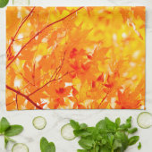 In het najaar leest Herfst kleur Trees geel  Theedoek (Gevouwen)