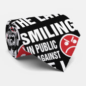 In het openbaar glimlachen is tegen de wet stropdas (Opgerold)