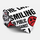 In het openbaar glimlachen is tegen de wet stropdas (Opgerold)