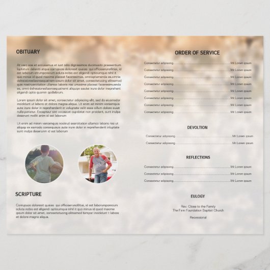 In het Van geheugen-begrafenis de brochure van het (Achterkant)