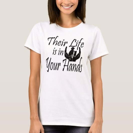 In je handen t-shirt (Voorkant)