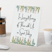 In liefdevolle herinnering aan hen die vandaag bij reclamebord met voetstuk (Insitu)