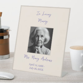 In liefdevolle herinnering elegante begrafenismonu reclamebord met voetstuk