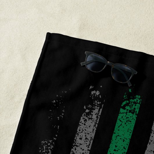 In liefdevolle herinnering Militaire dunne groene  Strandlaken (In situ)