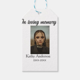 In liefdevolle herinnering van add naam gedenkteke cadeaulabel