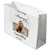 In liefdevolle herinnering van begrafenis houden n groot cadeauzakje (Achterkant Gekanteld)