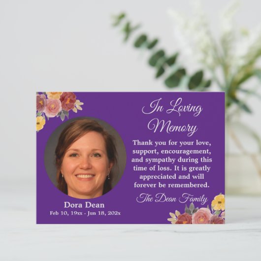 In liefhebbende geheugensympathie begrafenisblauw  bedankkaart (Staand voorkant)