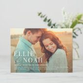 In Love Simple Modern Photo Wedding Invitation Kaart (Staand voorkant)