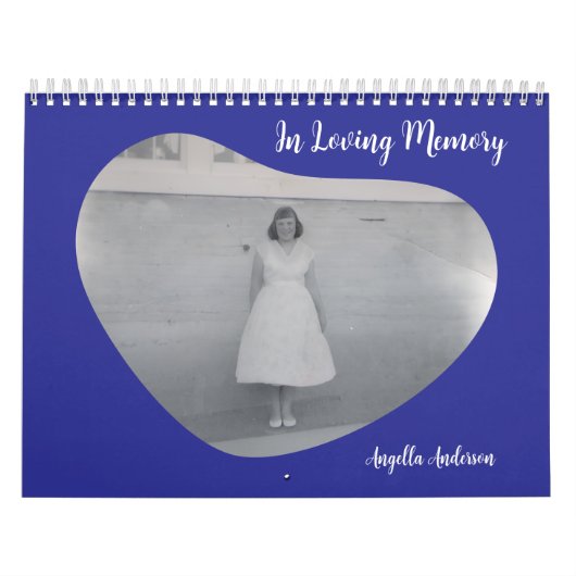 In Loving Memory Afgeronde Hartvorm Foto Kalender (Hoes)