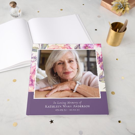 In Loving Memory Bloemenbegrafenis 12x12 Gastenboek (Voorkant open)