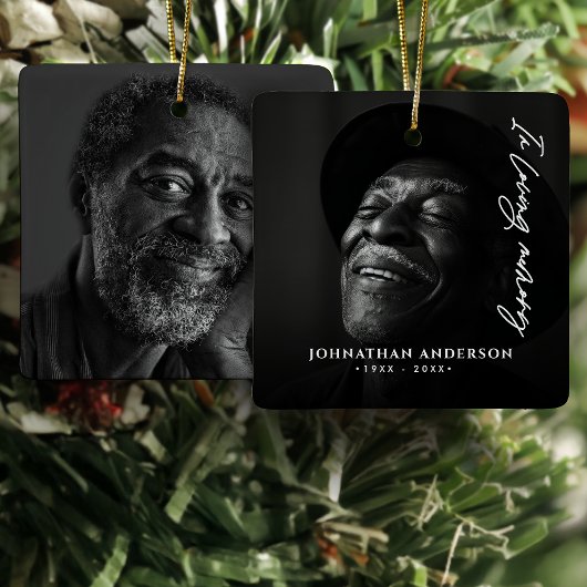 In Loving Memory Modern Script Naam & 2 foto's Keramisch Ornament