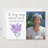 In Loving Memory Paarse Sering Bloemstuk Funeral Kaart (Voorkant)