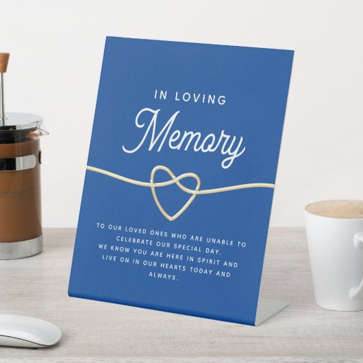 In Loving Memory Pedestal Sign Reclamebord Met Voetstuk (Insitu)