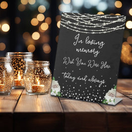 In Loving Memory String Lights Zwart Gedenkteken Reclamebord Met Voetstuk