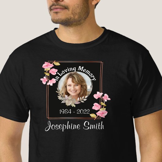 In Loving Memory Wreath Shirt met fotosjabloon