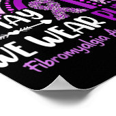 In mei Draag we Paarse regenboogfibromyalgie Aware Poster (Hoek)