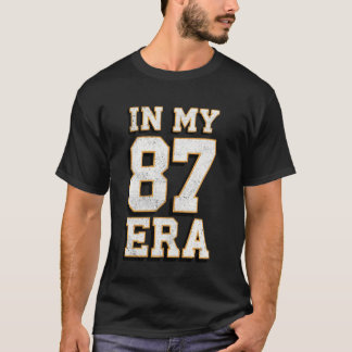 In mijn 87-jarige retro t-shirt