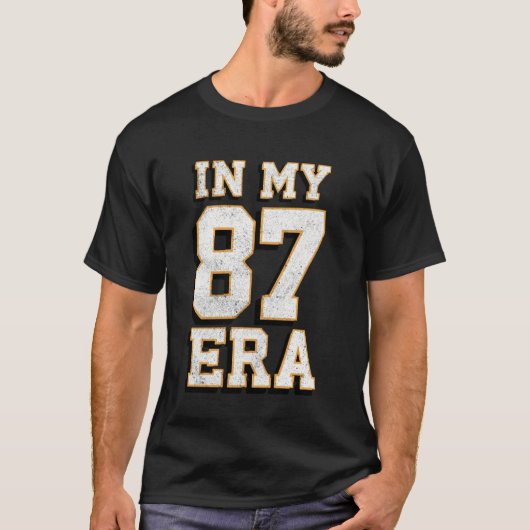 In mijn 87-jarige  retro t-shirt (Voorkant)