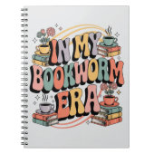 In mijn boekenwurm tijdperk - Retro Groovy 70's Ae Notitieboek (Voorkant)