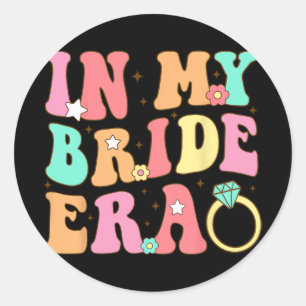 In mijn bruid tijdperk Groovy bruiloft Verloving B Ronde Sticker