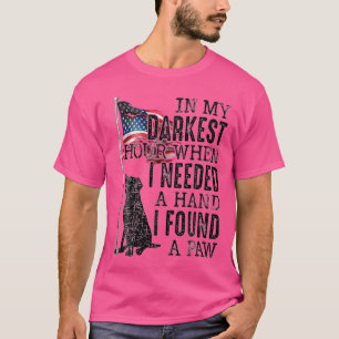 In mijn donkerste uur bereikte ik een handje om ee t-shirt