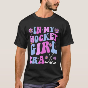 In Mijn Hockey Meisje Era Groovy Game Day Hockey  T-shirt