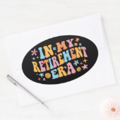 In mijn pensioengerechtigde leeftijd ben ik ovale sticker (Envelop)