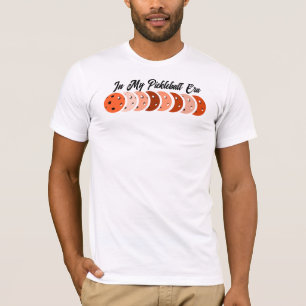 In mijn pickleball tijdperk - Oranje vibes ontwerp T-shirt