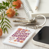 In Mijn Spooky Mummy Era Monogram Naam Halloween Sleutelhanger (Voorkant Rechts)