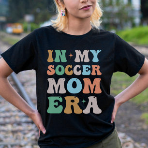 In mijn voetbal moeder tijdperk Groovy Retro T-shirt