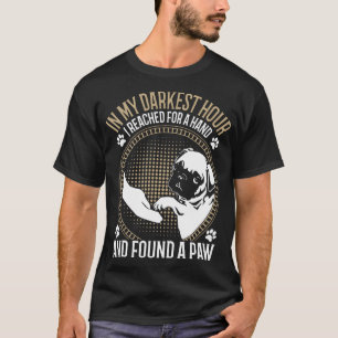 in m'n donkerste uur bereikte ik een hand en vond t-shirt