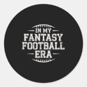 In My Fantasy Football Era Retro Groovy Who Love F Ronde Sticker (Voorkant)