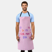  in my girl mom era CRAYON  Schort (Gedragen)