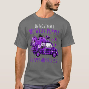 In november Draag we Paarse vrachtwagenpilepsie A T-shirt