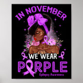 In november hebben we Paarse zwarte vrouwen Draag Poster (Voorkant)