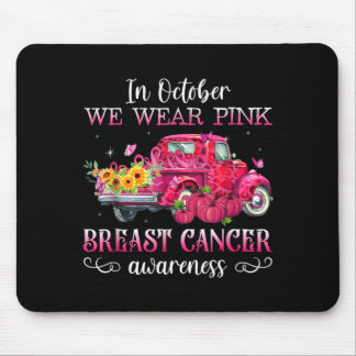 In oktober draag roze vrachtwagen borstkanker bewu muismat