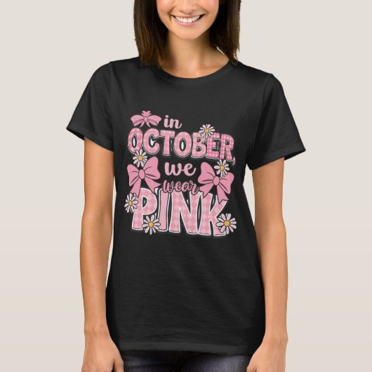 In oktober draag we het Pink Cancer Awareness Desi T-shirt (Voorkant)