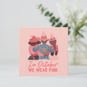 In oktober Draag we roze borstkanker (Staand voorkant)