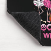 In oktober Draag we roze Flamingo Halloween Breast Muismat (Hoek)