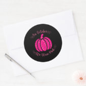 In oktober Draag we roze pompoen borstkanker Ronde Sticker (Envelop)