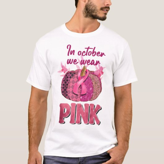 In oktober Draag we roze pompoen en vlinders T-shirt (Voorkant)