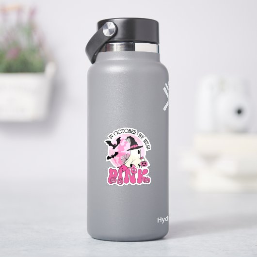 In oktober hebben we Pink Ghost Halloween Draag Sticker (HydroFlask)