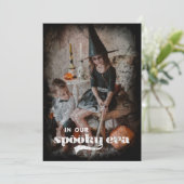 In onze enge tijd familie Halloween kerstkaart (Staand voorkant)